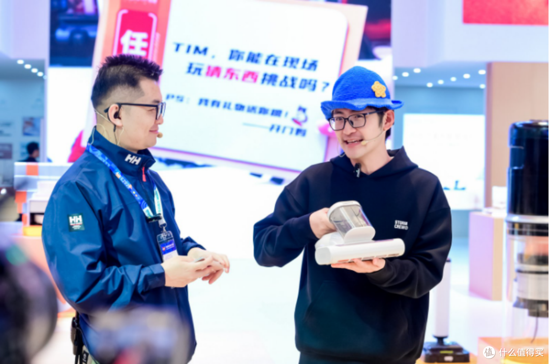 2026AWE实探:网红猫“大开门”代言家电?盘点友望宠物清洁神器