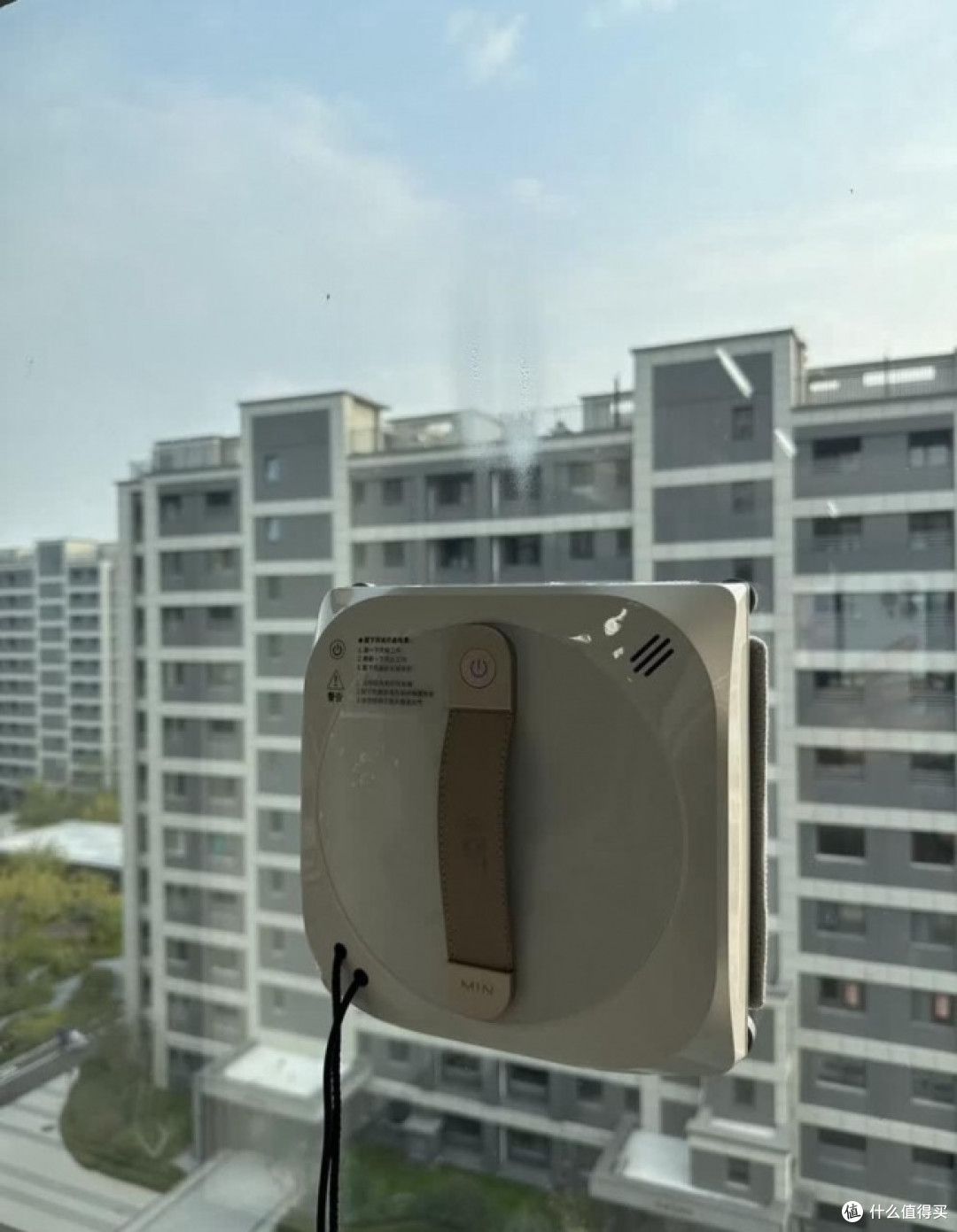 哪款擦窗机器人性价比高?2026年6大主流机型真实评测揭秘
