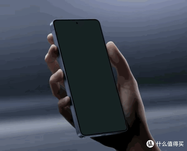 罗永浩评三星S26 Ultra防窥屏:手机行业久违的创新