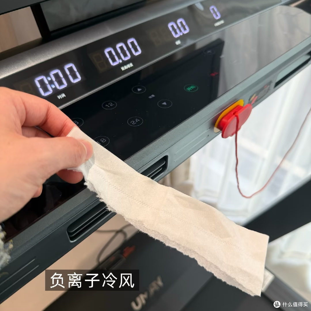 阳台变身：跑步机的实用选择