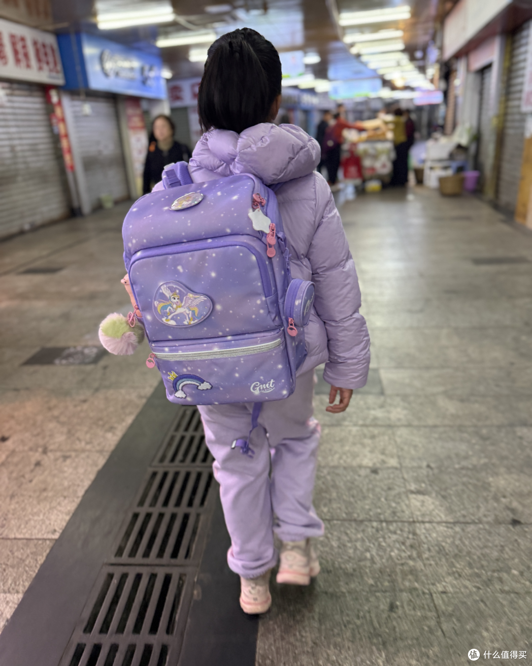 萌娃亲测:小学生书包选它就对了!GMT超轻小方包,轻护脊超能装
