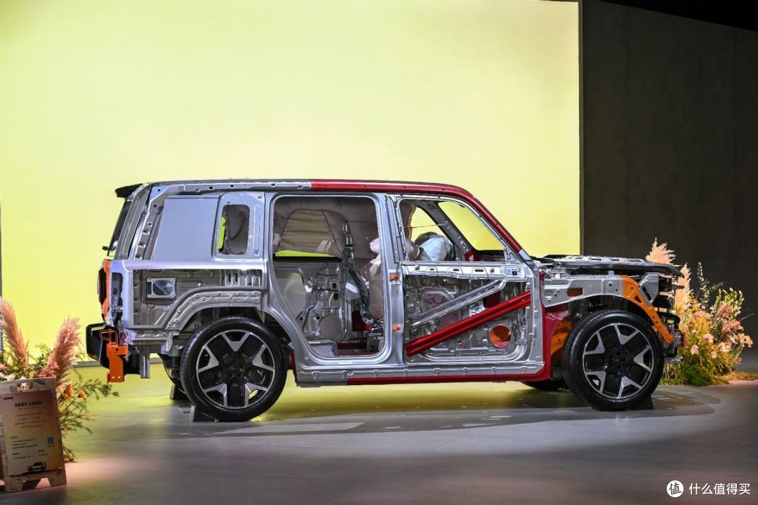 方盒子新标杆,iCAR V27正式上市,售价16.98万元-19.68万元