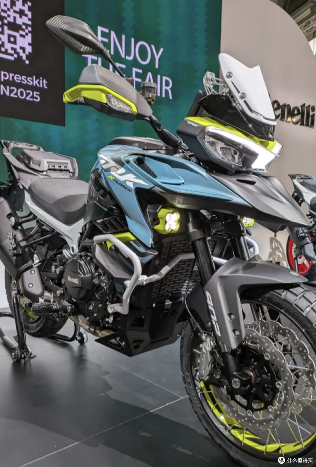 贝纳利TRK902X杀入工信部,这台准公升级ADV有多顶