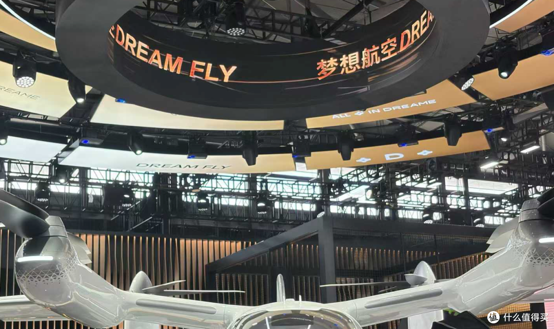 追觅在AWE摆了个“全家桶”,但我笑完有点后怕