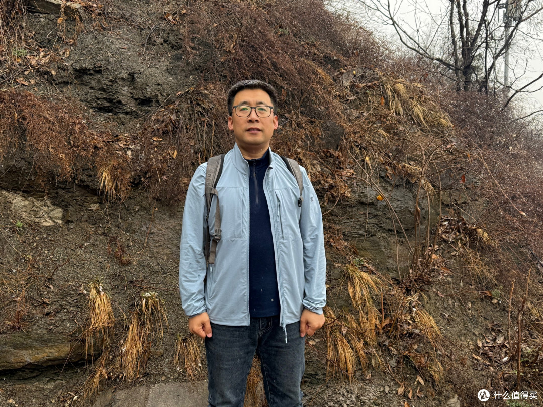 平替始祖鸟软壳，一衣多用轻薄踏春：天石鹅铠甲G656软壳夹克分享