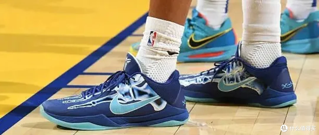 【NBA每日上脚】欢迎来到NBA!生涯首秀穿它想干啥?