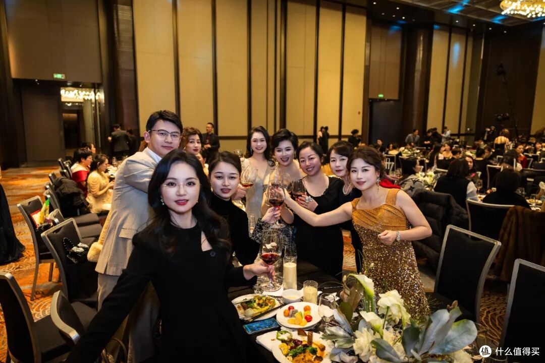 200多位女性创业者相聚，丽籽闺蜜圈 “大女主之夜”盛典燃爆金陵