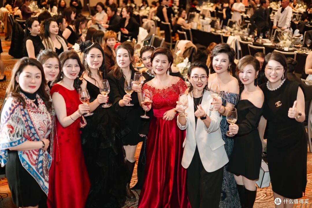 200多位女性创业者相聚，丽籽闺蜜圈 “大女主之夜”盛典燃爆金陵