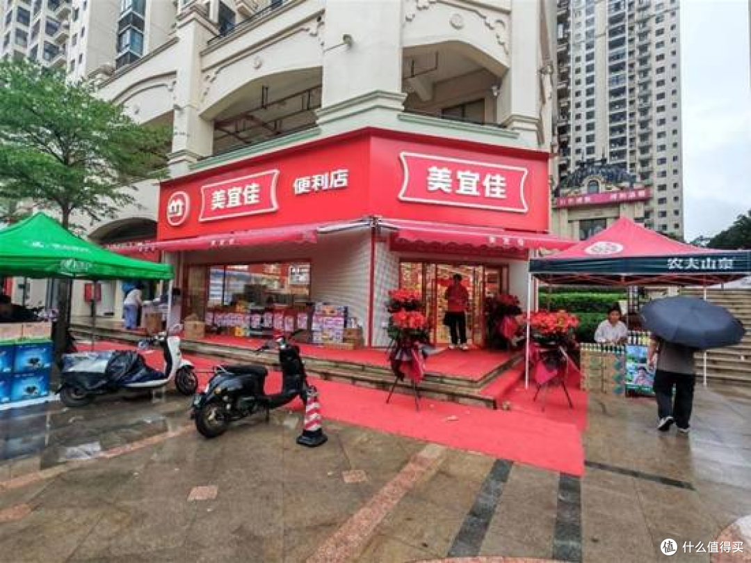 美宜佳实锤卖假烟,4万家门店藏隐患,暗访10家全中招,紧急致歉