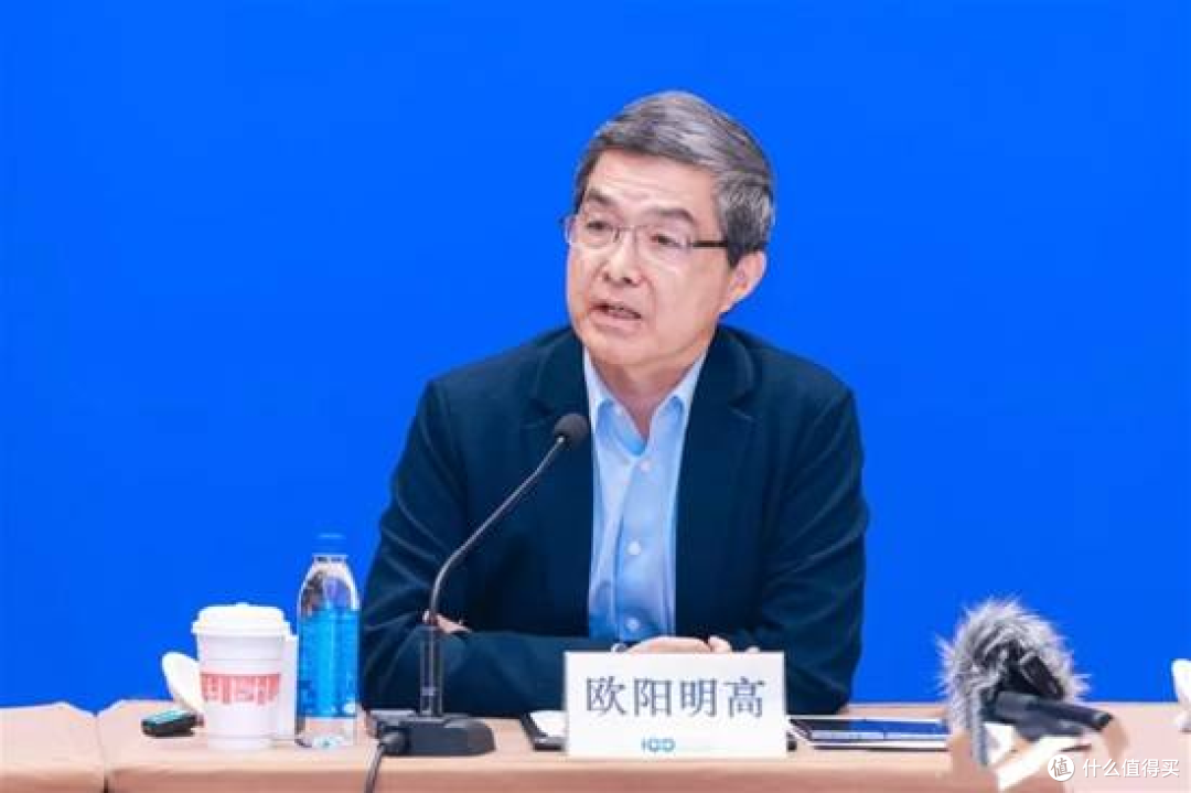 院士直言不讳!现在电动车已经够用,固态电池别买,就是交智商税