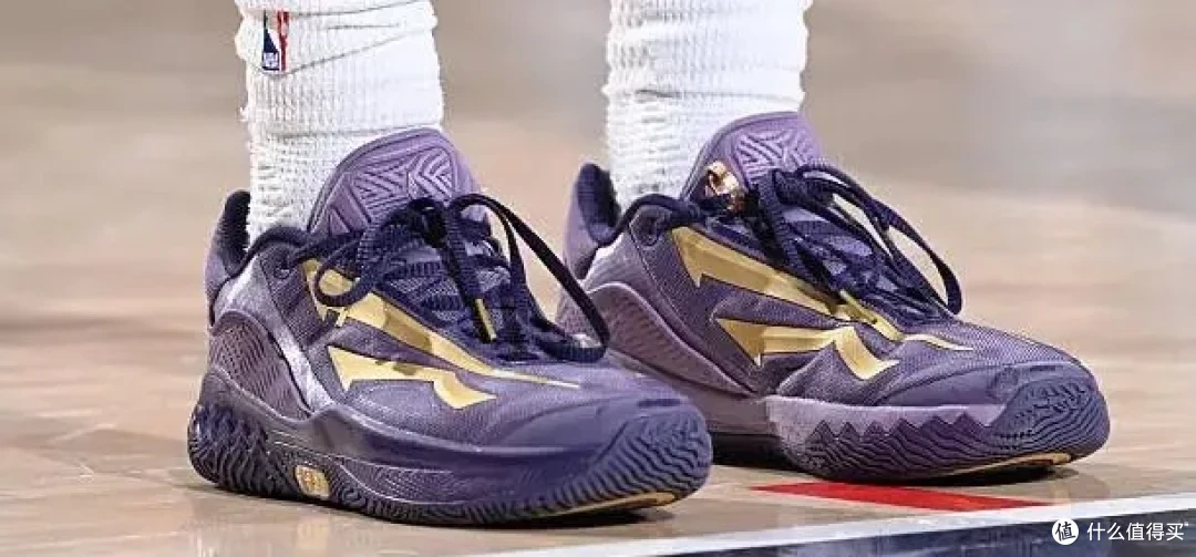 【NBA每日上脚】别小瞧400+的团队款,穿它单场30分!