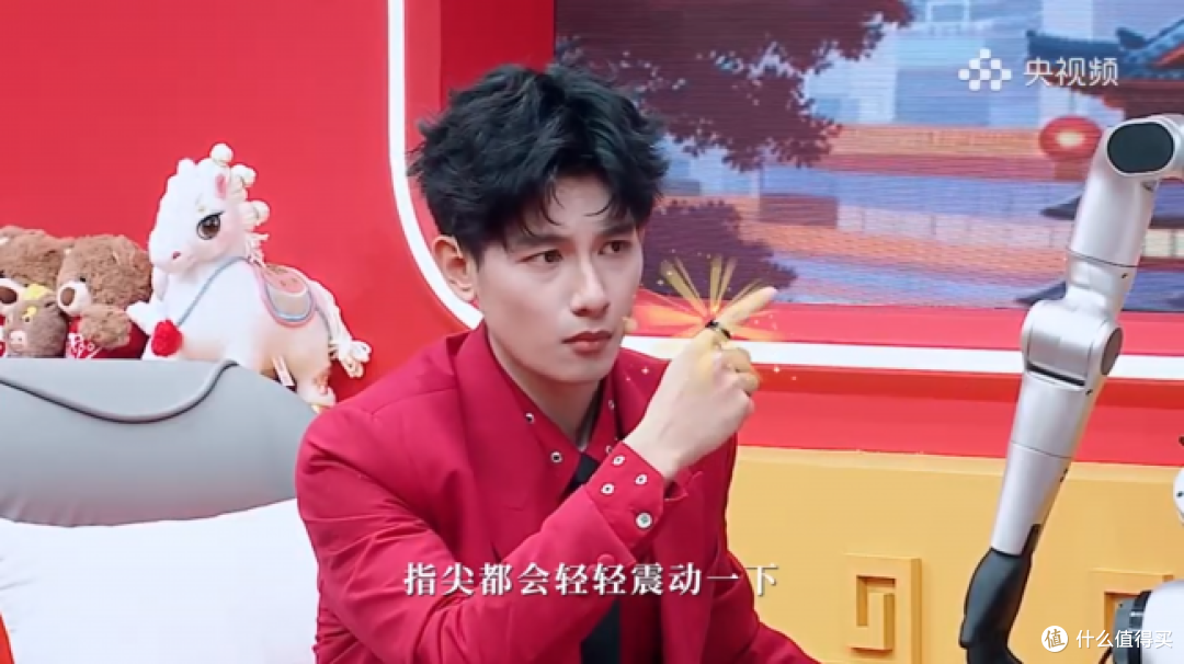 追觅戒指 Glow 正式发布:全球首创指尖 AI 心电监测