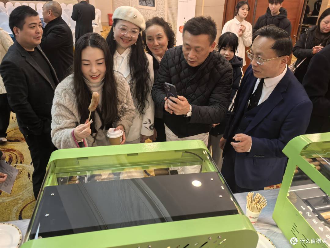 AI消费者蜕变为创业者——“三.八”妇女节AI开创妈妈圈智能事业