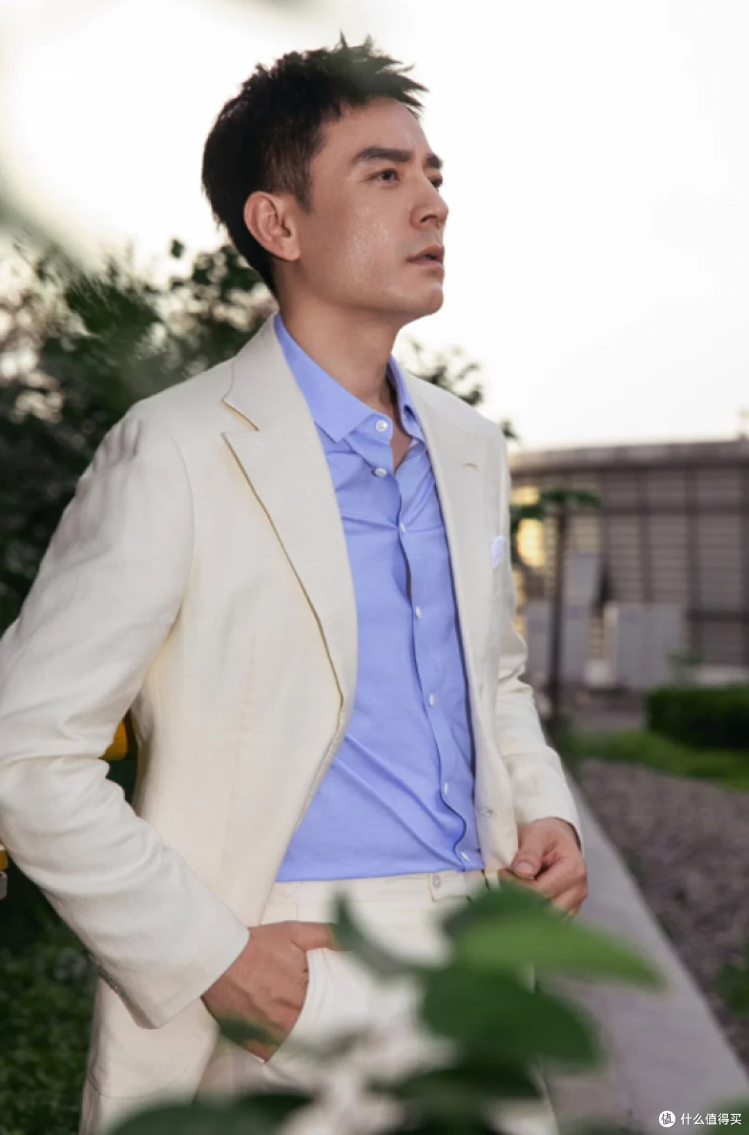 不建议50多岁男人留的发型：自认为洋气，实际叔味很重，油腻显老