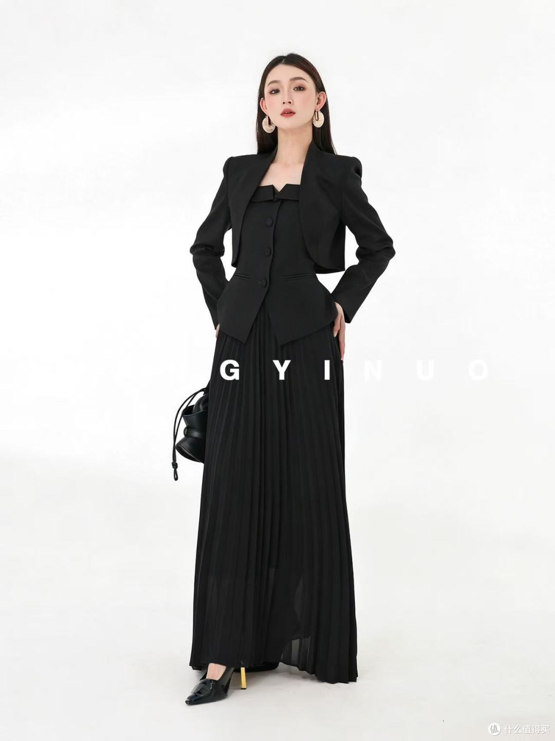 🌸王依诺YiNuo新品|【千里寻花】把春日浪漫穿在身上✨