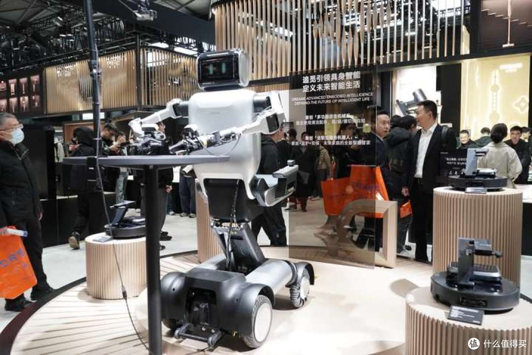 2026 AWE 追觅凭什么这么火?扫洗吸新品到底强在哪?一文看懂!