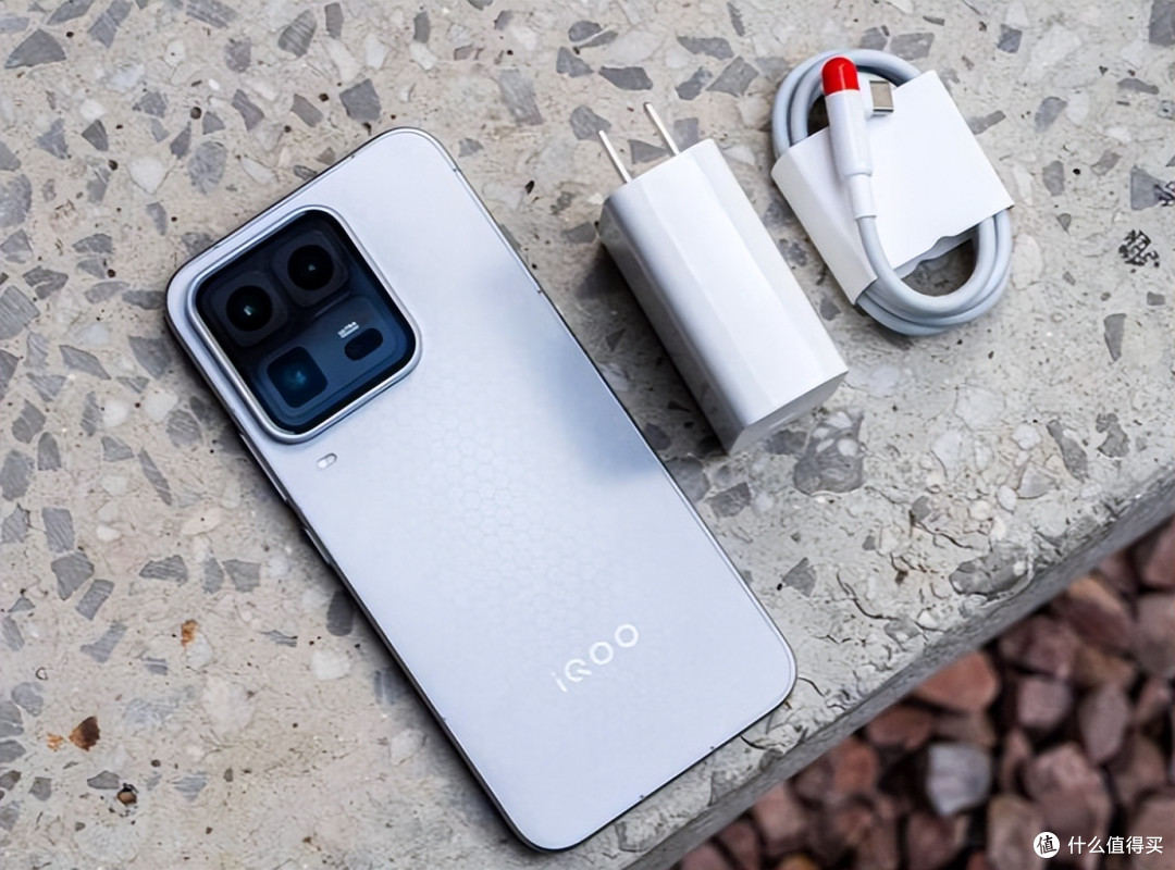 iQOO新机销量排行:iQOO Neo11第二,第一销量超猛!