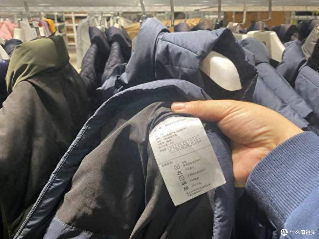 换了多件羽绒服才懂,买羽绒服别看品牌和价格,记住这5点就够了