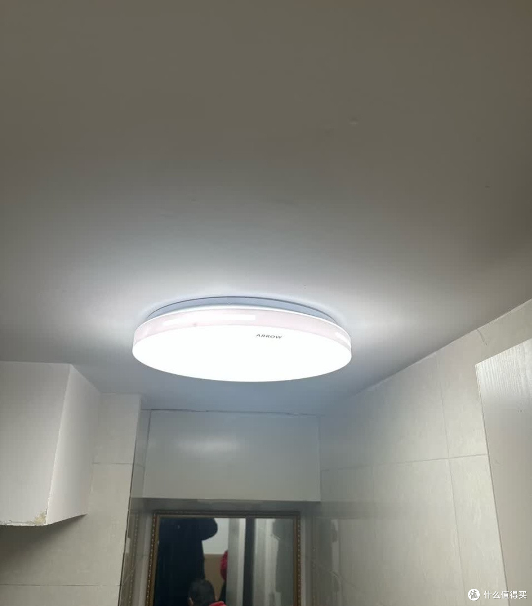 纯白极简·实用主义空间效果图