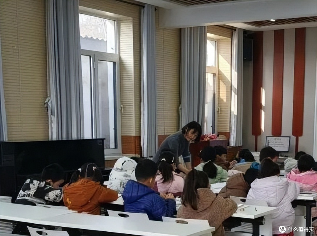 深耕笃行 卓然致远 水机路小学第六届“卓然杯”青年教师竞赛课