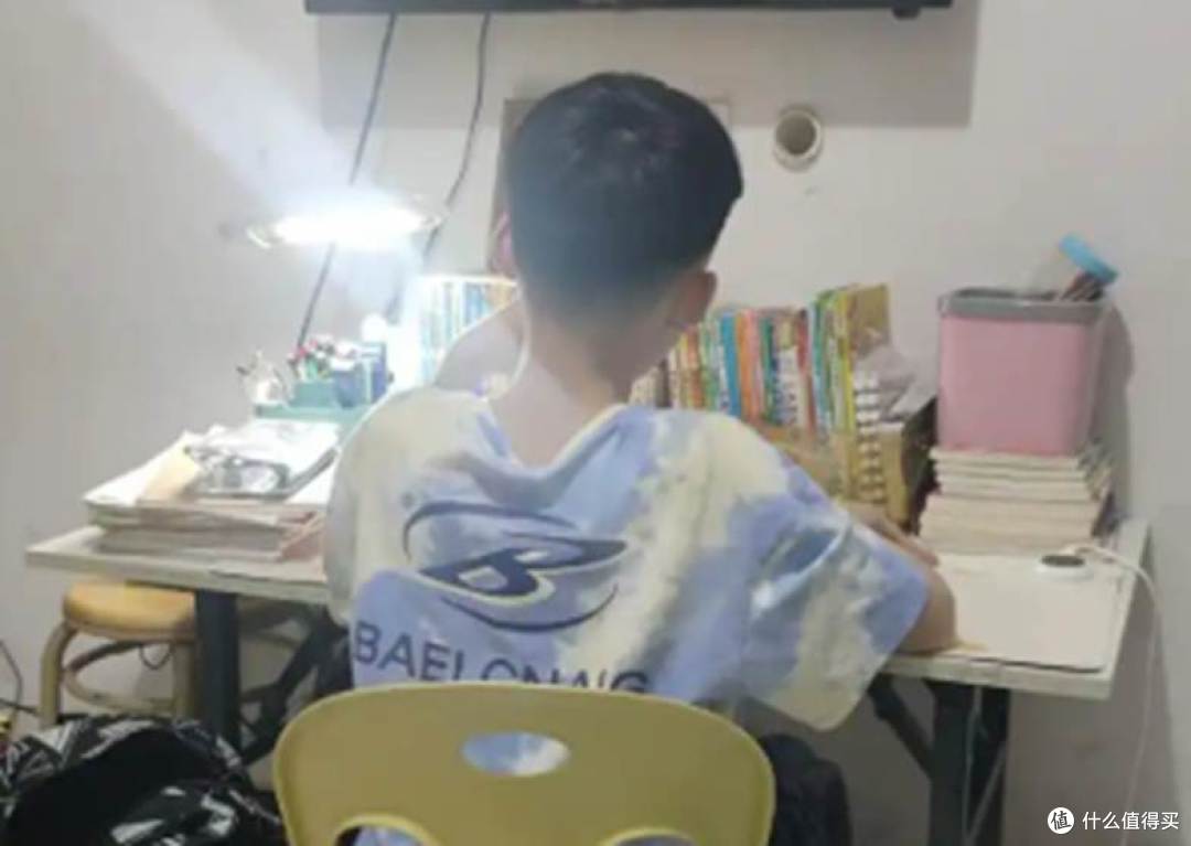 护眼灯最好的品牌排行榜前十名有哪些？这份护眼台灯排行榜不踩坑