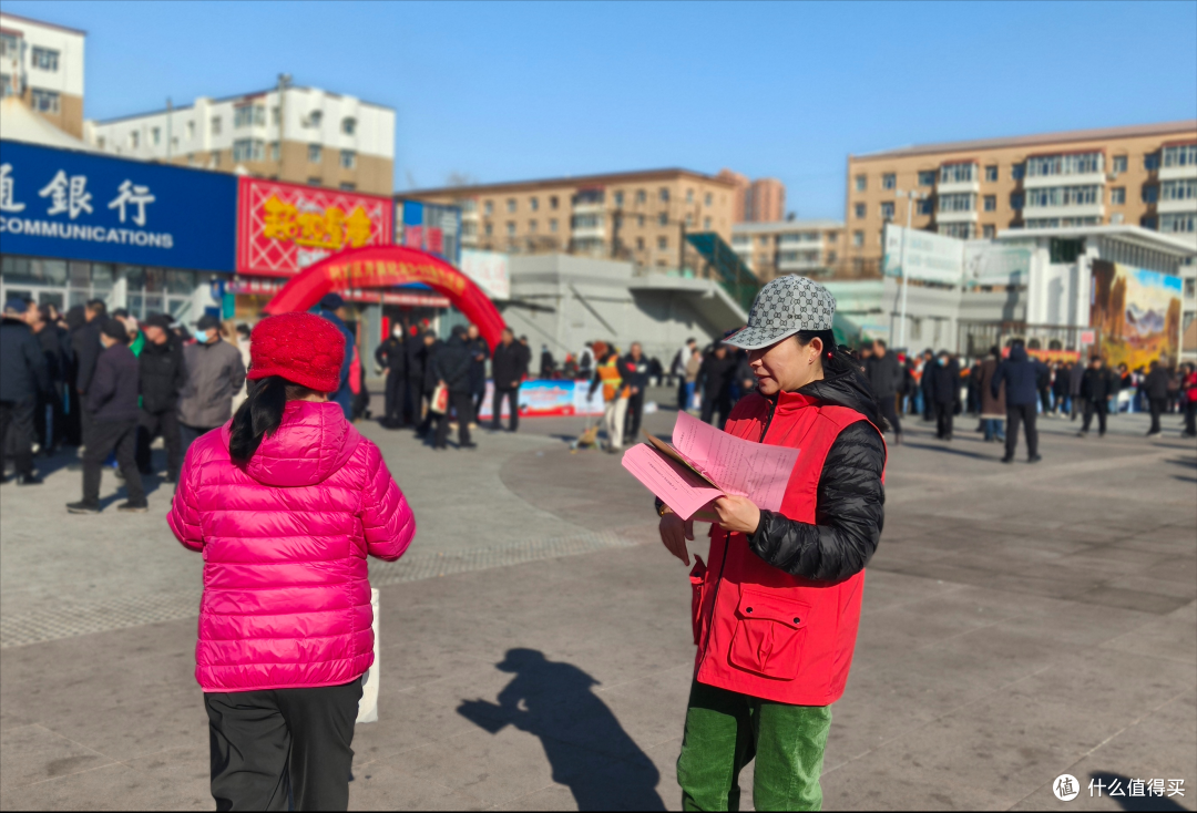 阿城区青年志愿者协会3·15为市民权益保驾护航