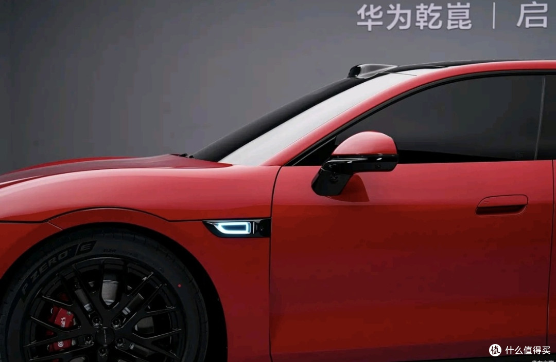 华为赋能、广汽制造的启境GT7,赤兔底盘全身黑科技开启盲订