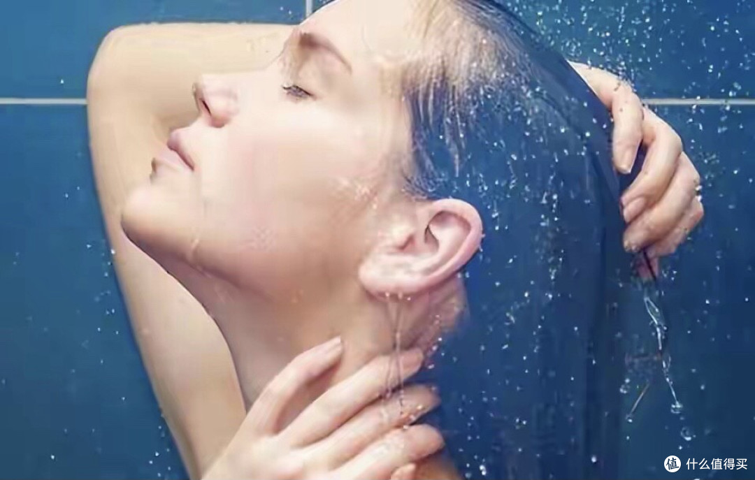 女性洗澡时，为什么喜欢站着排尿？除了爽，或会招来一些危害