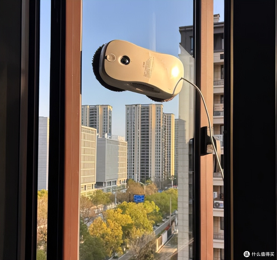 擦窗机器人哪个牌子好?2026年擦窗机器人排名前十的产品推荐盘点