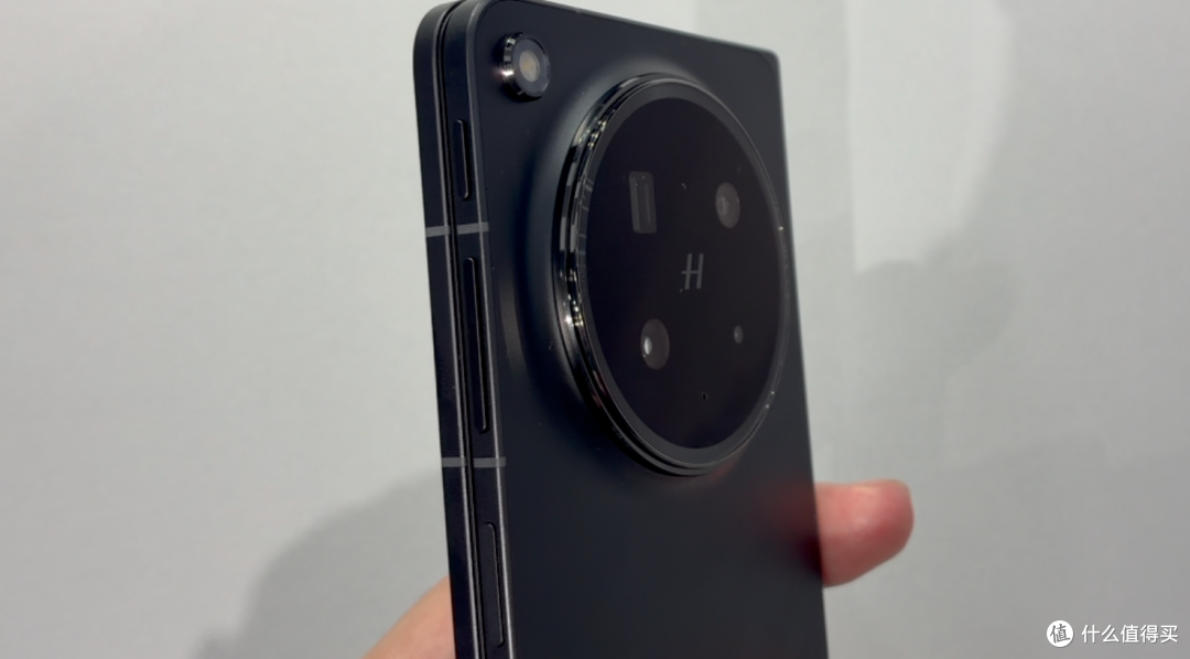 OPPO Find N6测评:现场折到手抽筋看折痕