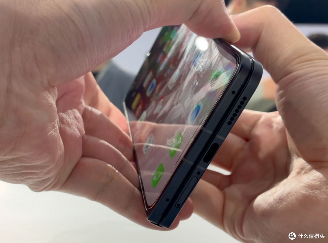 OPPO Find N6测评:现场折到手抽筋看折痕