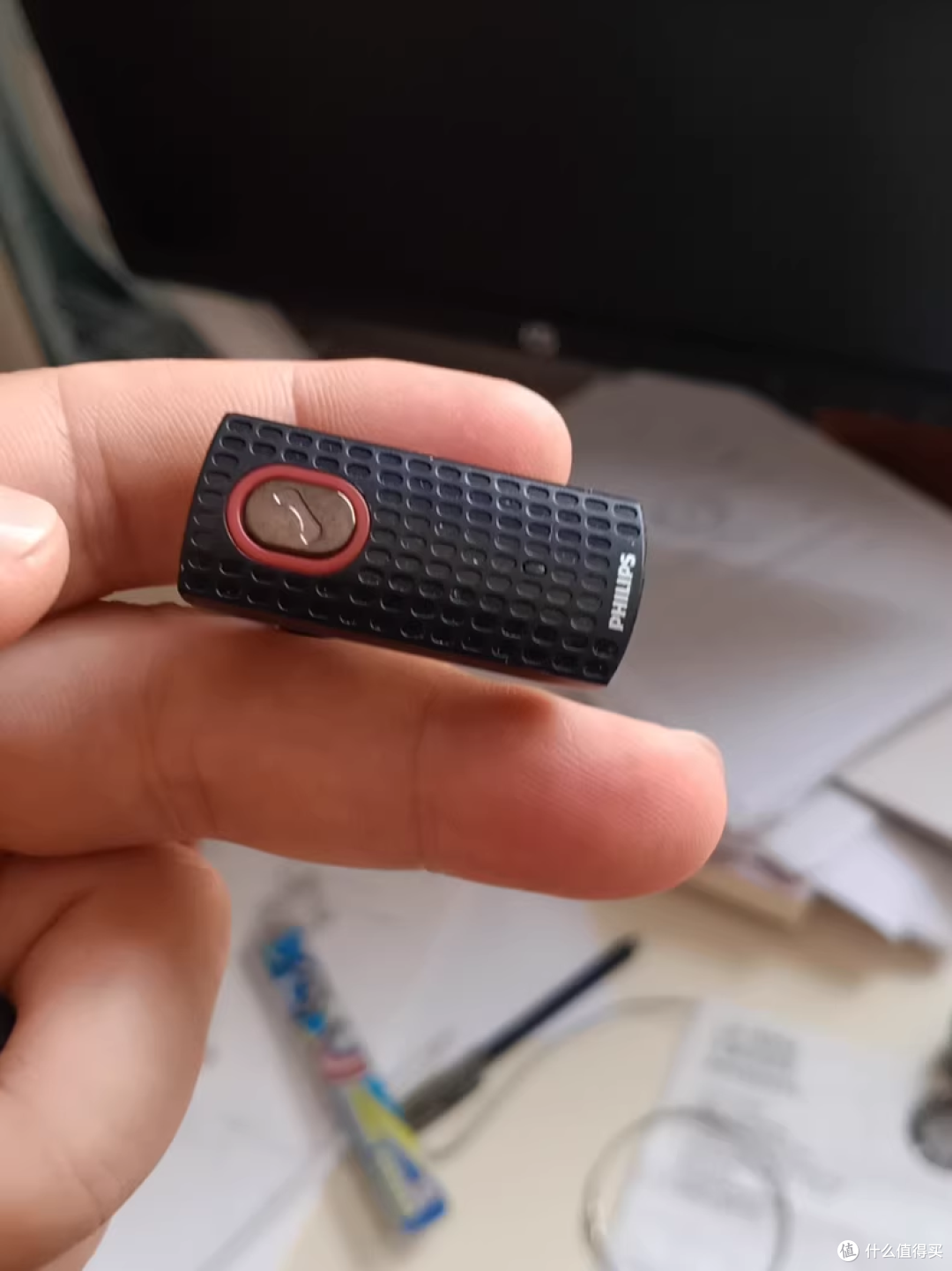 某鱼有一批飞利浦蓝牙耳机,价格在10元起,仓库要是找到系列
