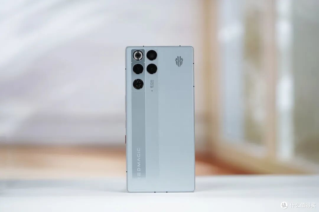 后摄藏风扇!华为Mate 80青云版来了