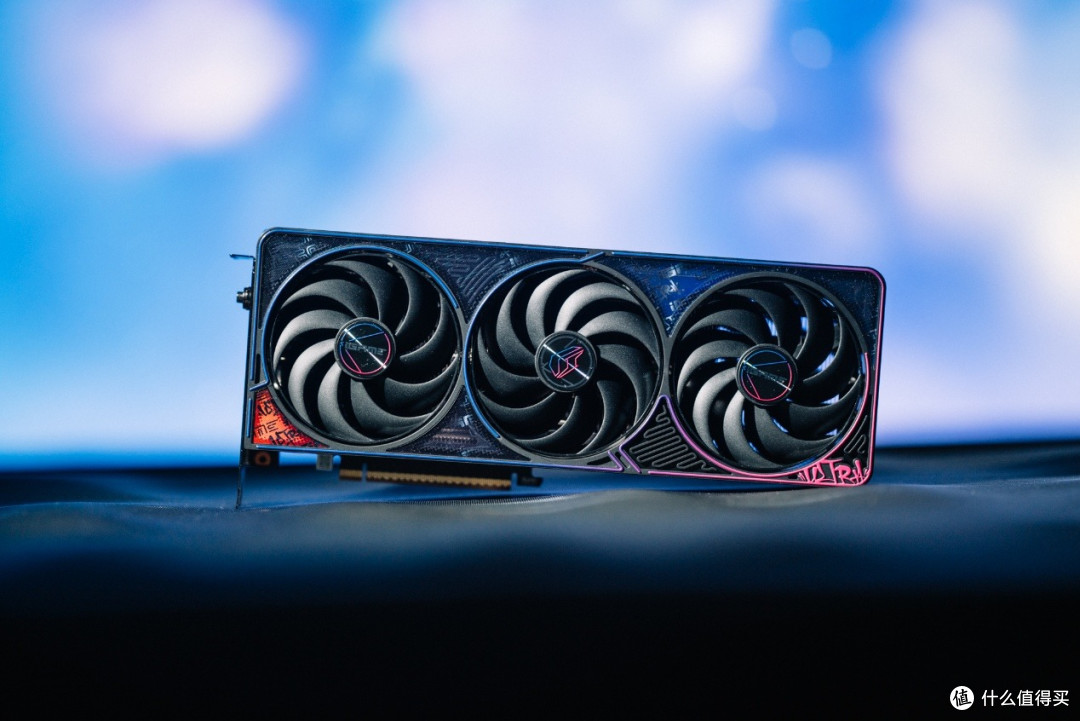 iGame GeForce RTX 5070 Ti Ultra OC SFF评测:暗色系新花样