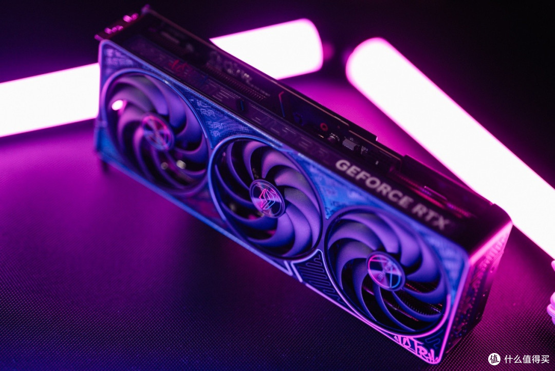 iGame GeForce RTX 5070 Ti Ultra OC SFF评测:暗色系新花样