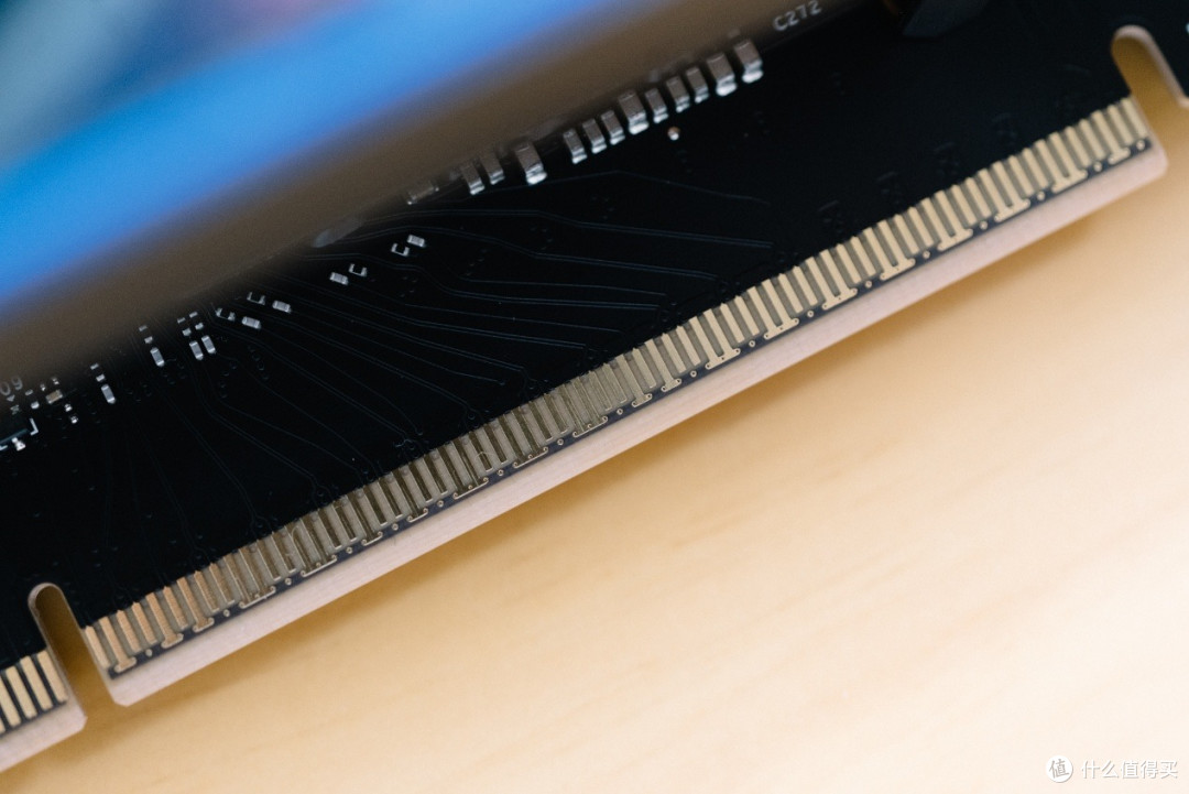 iGame GeForce RTX 5070 Ti Ultra OC SFF评测:暗色系新花样