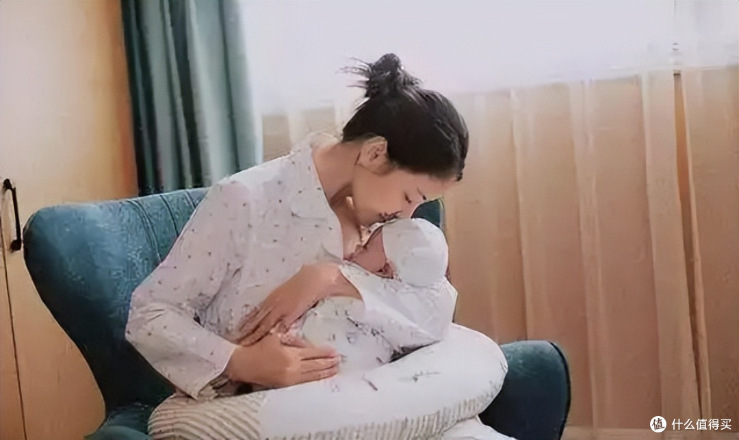 新生儿认妈的方式,比想象的更戳心:他看不见你,却记得如何爱你