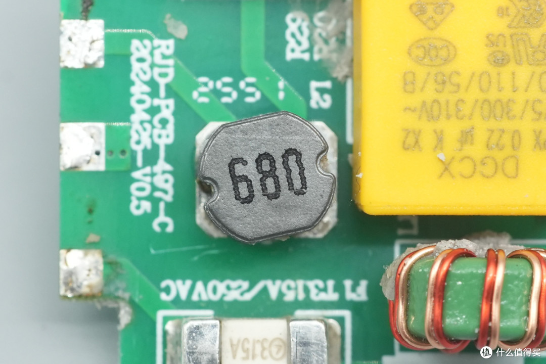 碳化硅技术下探45W快充市场，TOPADRE 45W双口充电器拆解