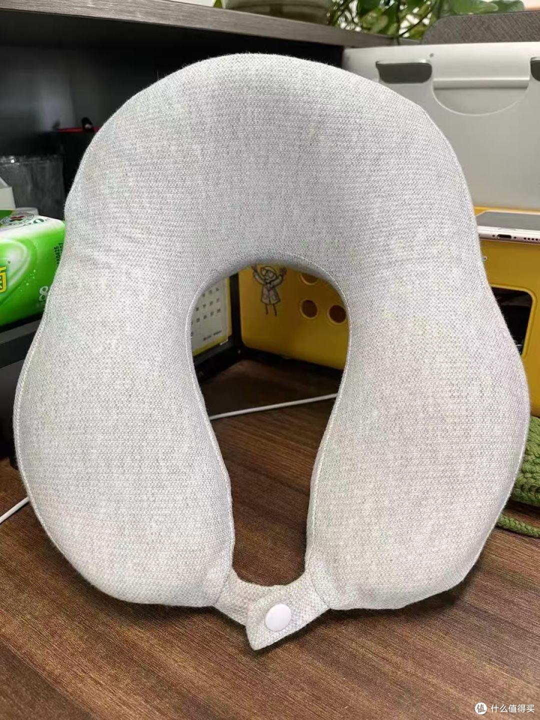 网易严选乳胶 U 型枕，一枕承包所有舒服时刻✨