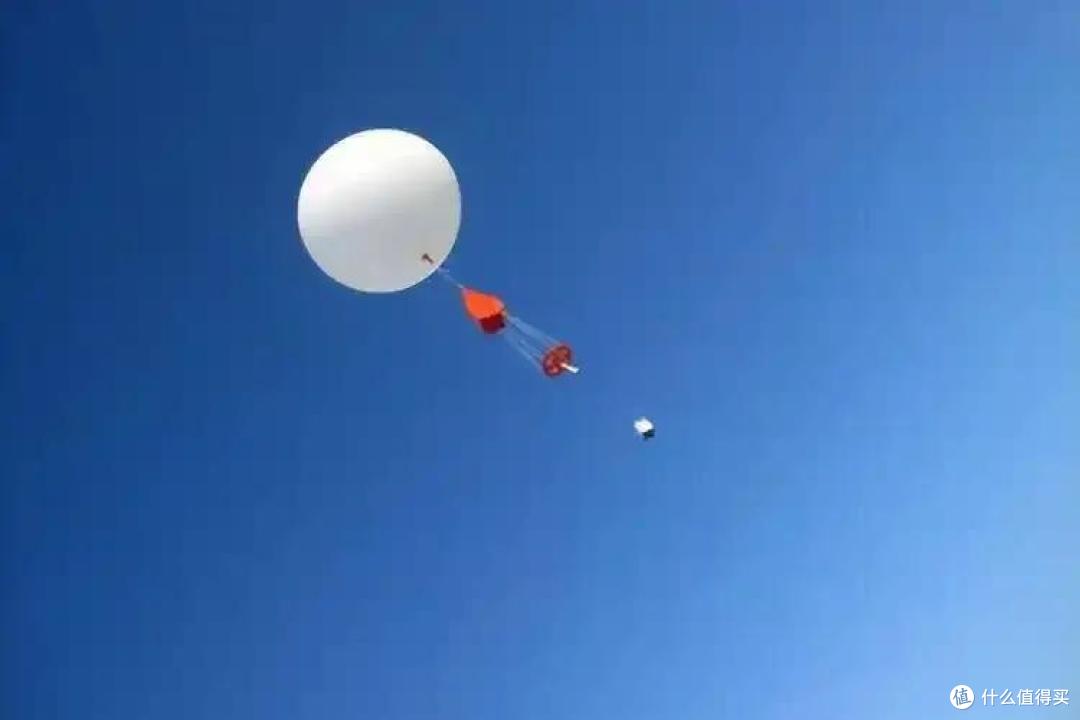紧急狙击,我国特级飞行员驾机飞赴万米高空击落“超限空飘物”