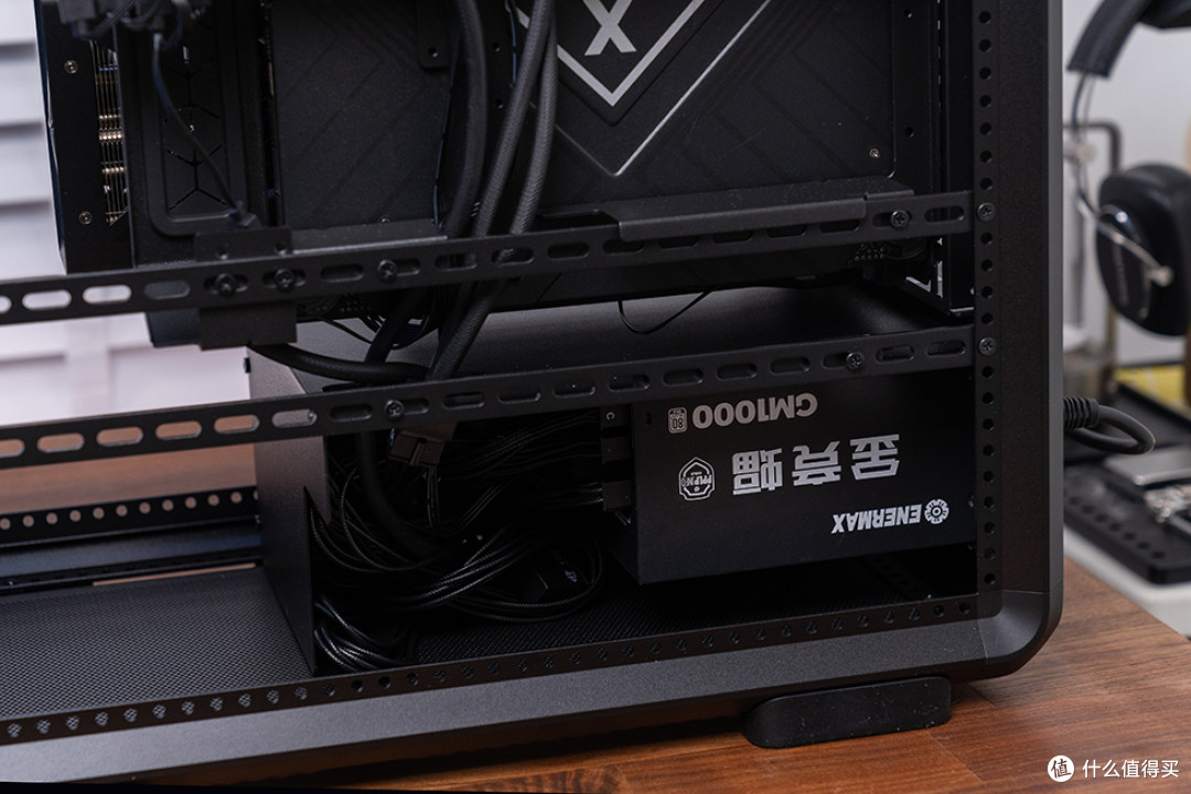 紧凑中塔新范式,酷冷 MasterFrame 500 Mesh 装机展示