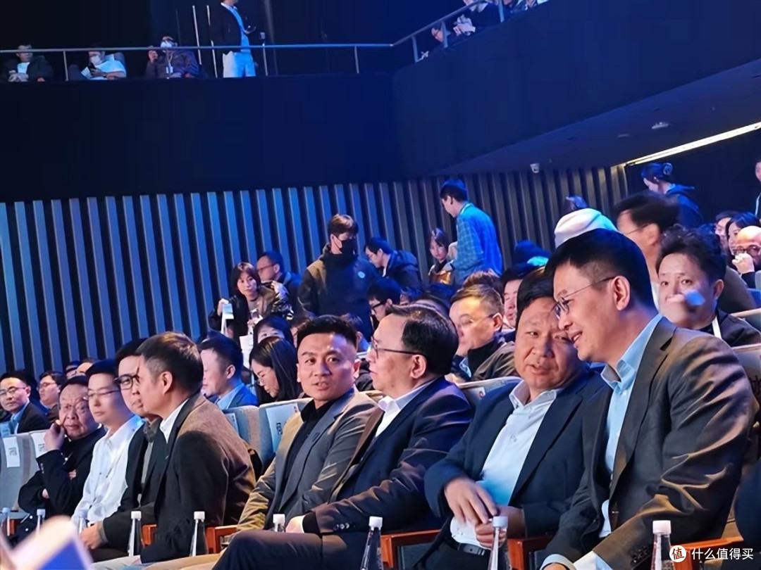 新一代小米SU7发布会请来半个车圈嘉宾:多位车企大佬现身