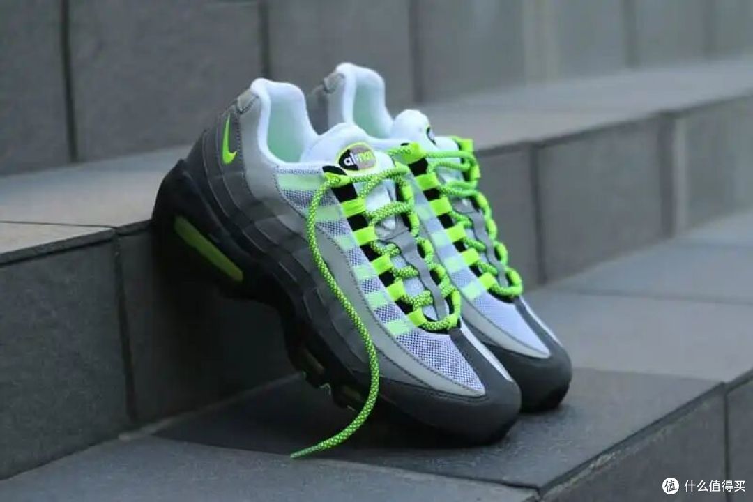 乐高×耐克新联名曝光!可拼搭的Air Max 95来了
