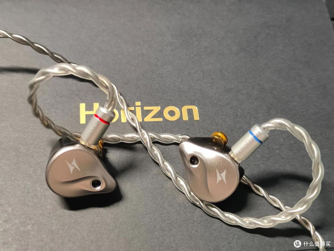 听声辨位的全能利器！ATK地平线Horizon电竞入耳式耳机上手体验