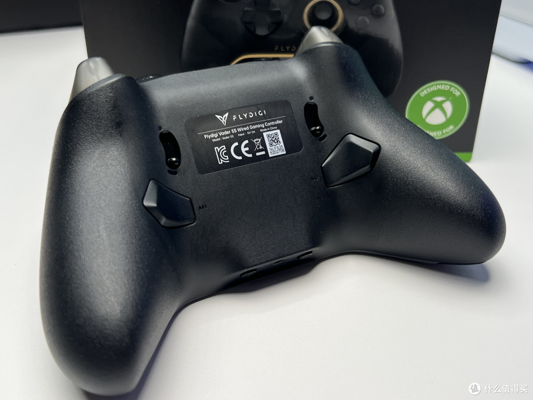 飞智的第一款Xbox授权手柄:黑武士5s,聊聊它和黑武士5Pro的区别