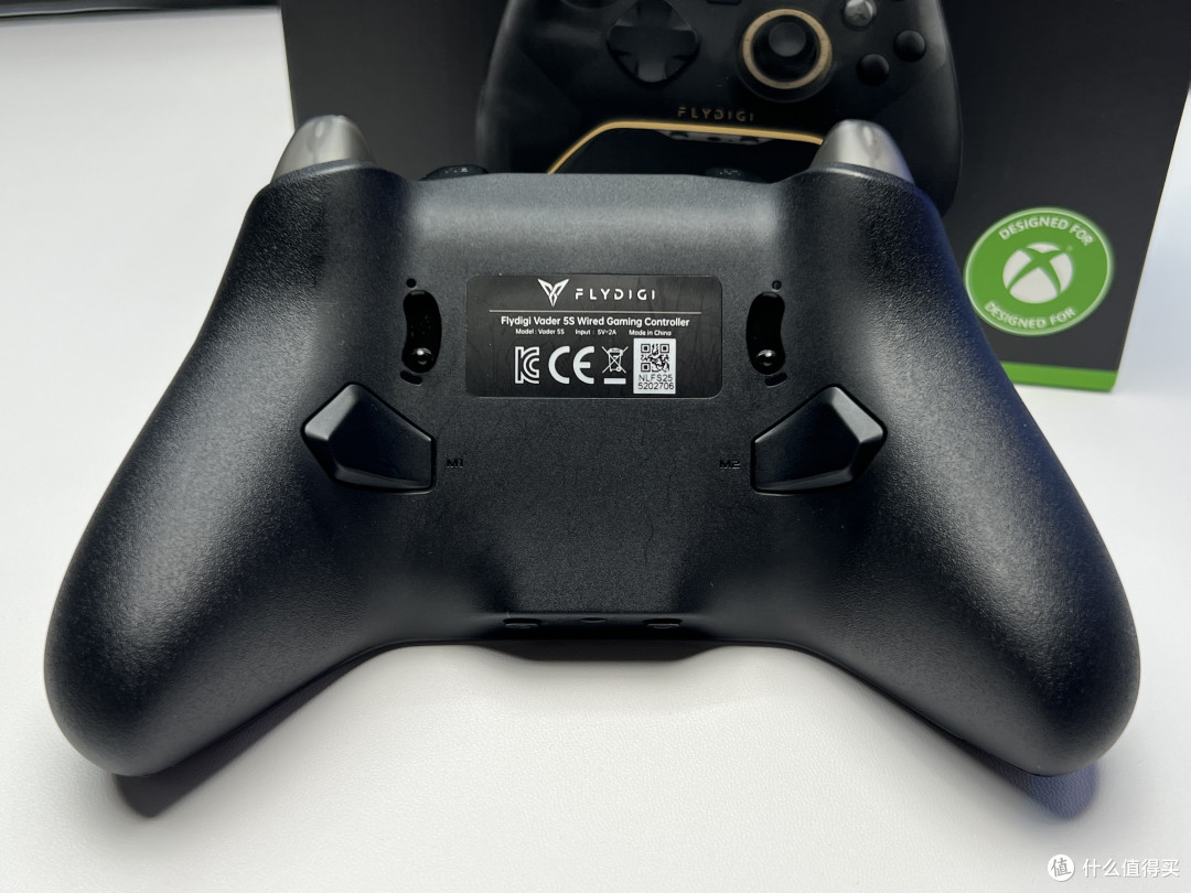 飞智的第一款Xbox授权手柄:黑武士5s,聊聊它和黑武士5Pro的区别