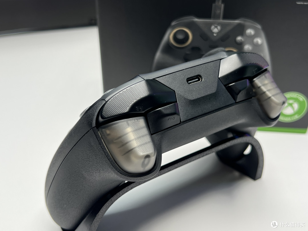 飞智的第一款Xbox授权手柄:黑武士5s,聊聊它和黑武士5Pro的区别