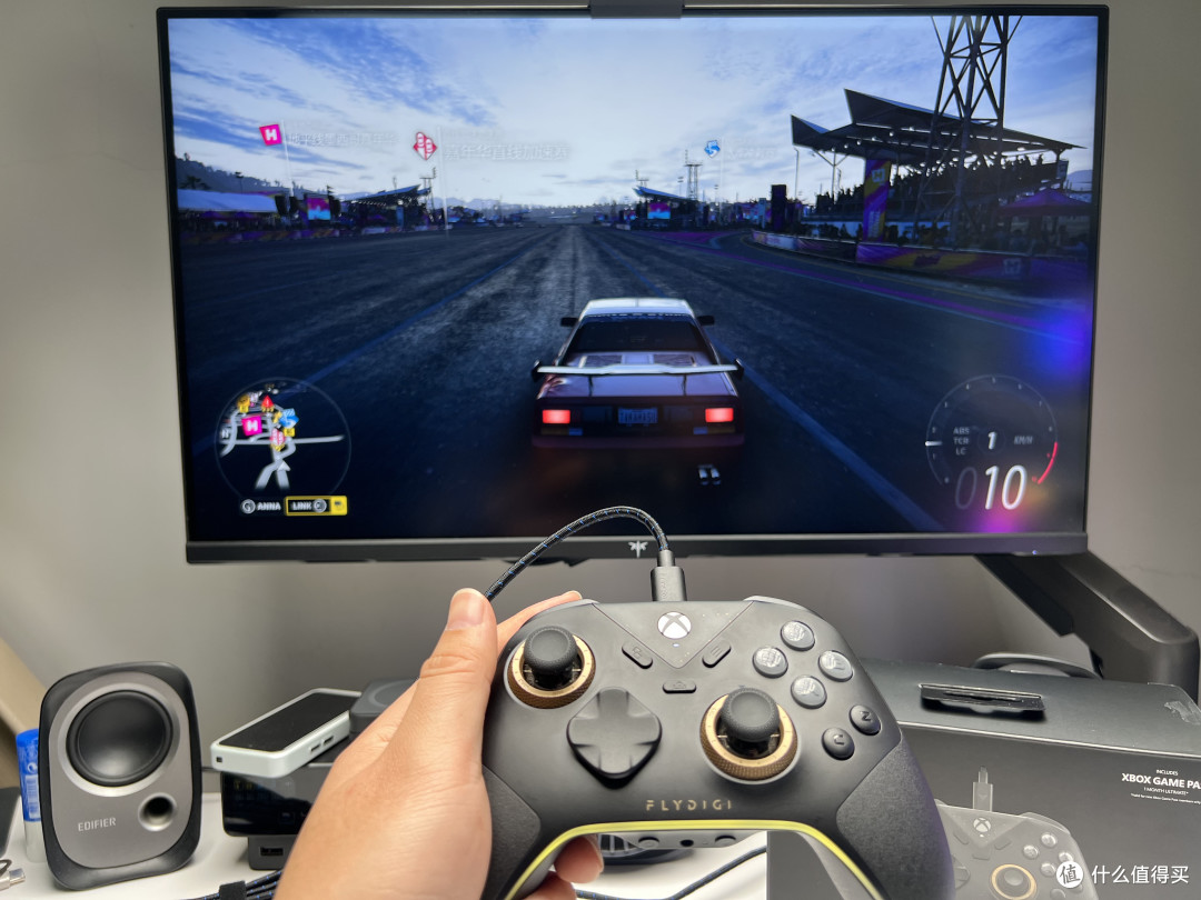 飞智的第一款Xbox授权手柄:黑武士5s,聊聊它和黑武士5Pro的区别