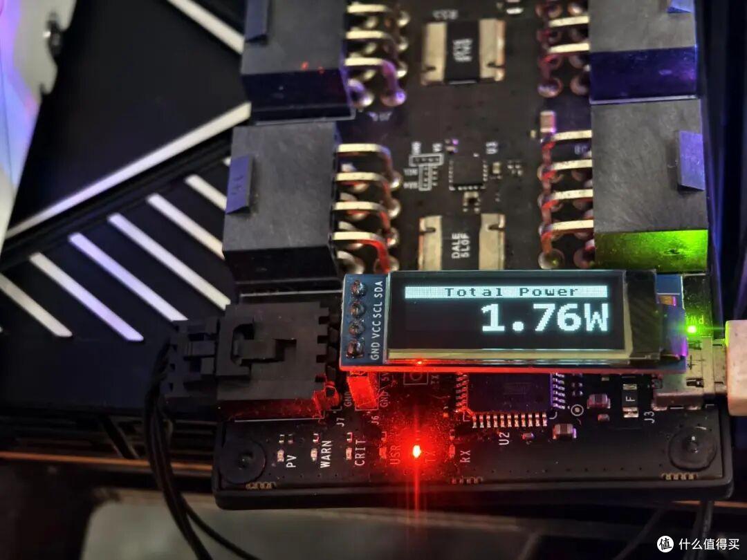 长江存储PC550固态硬盘测试,满载功耗不到6W,速度突破11800MB/s