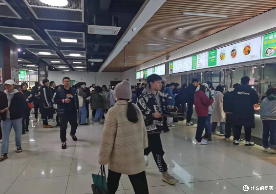 合规诚信口碑至上:大迈餐饮成高校食堂最靠谱选择